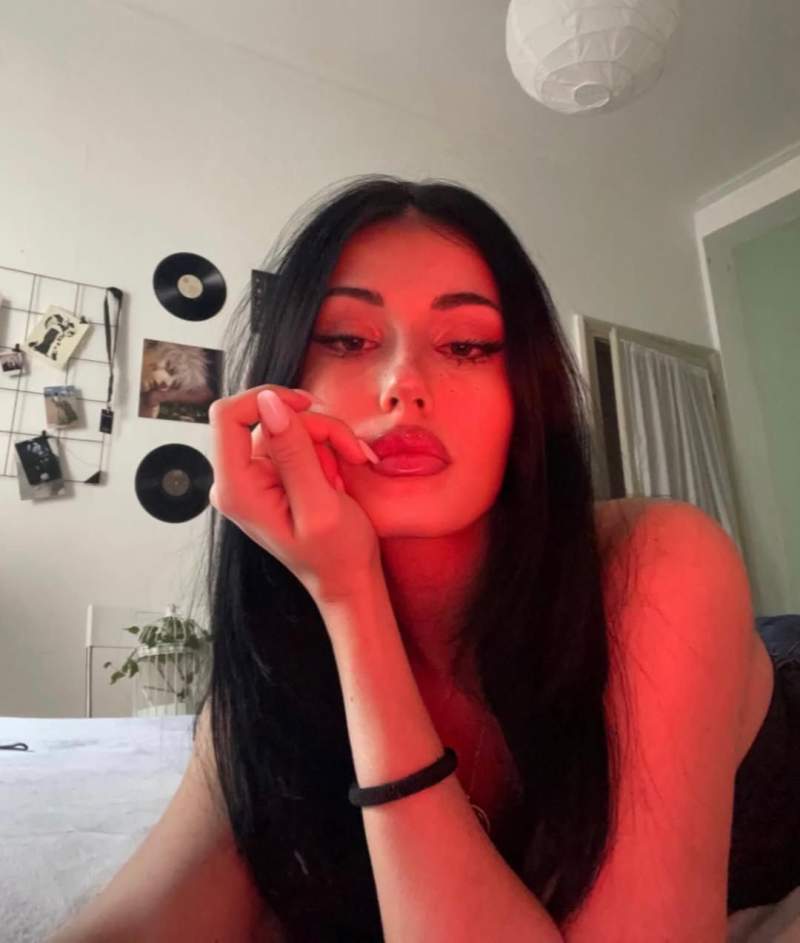 Jale İstanbul Escort
